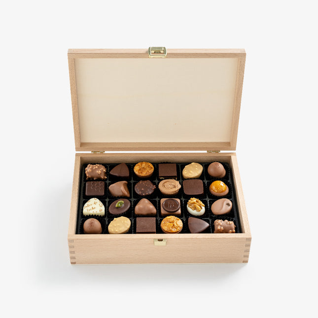 Woodbox of 48 Assorted Praline Chocolates