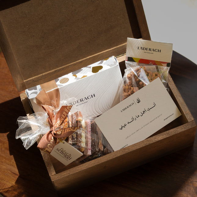 Umi Mix Mother's Day Box -  Frischschoggi, Pralines, Snacking