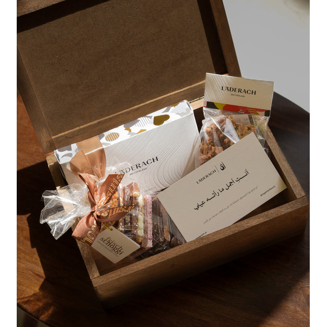 Umi Mix Mother's Day Box -  Frischschoggi, Pralines, Snacking