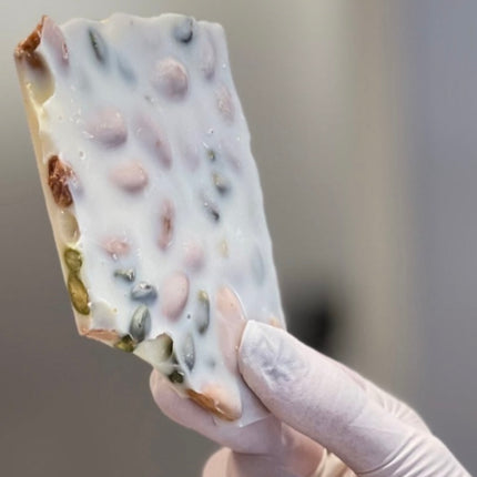 Mixture nuts white chocolate