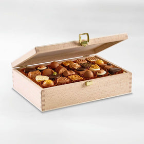 Woodbox of 48 Assorted Praline Chocolates